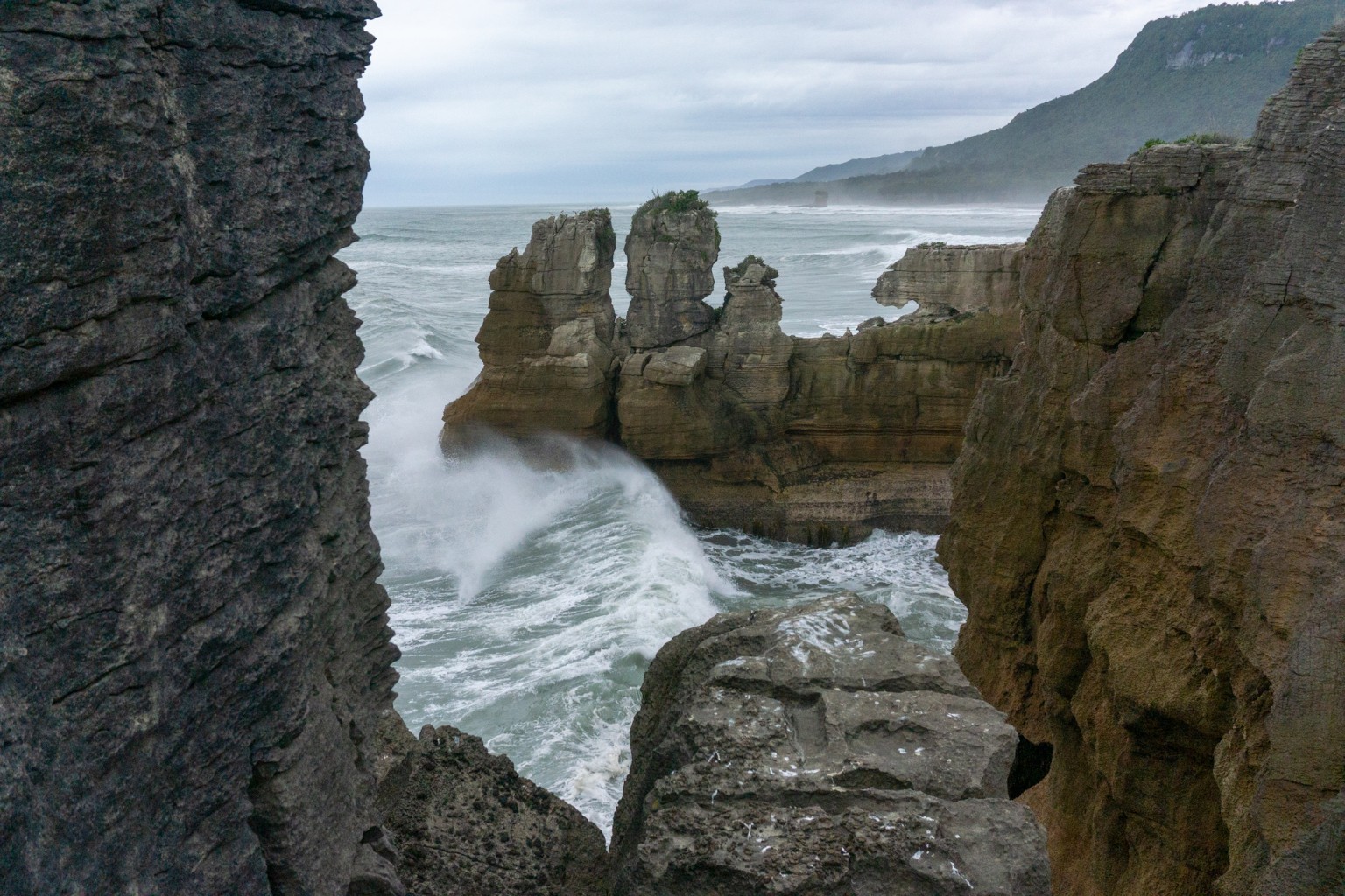 Wellen bei den Pancake Rocks