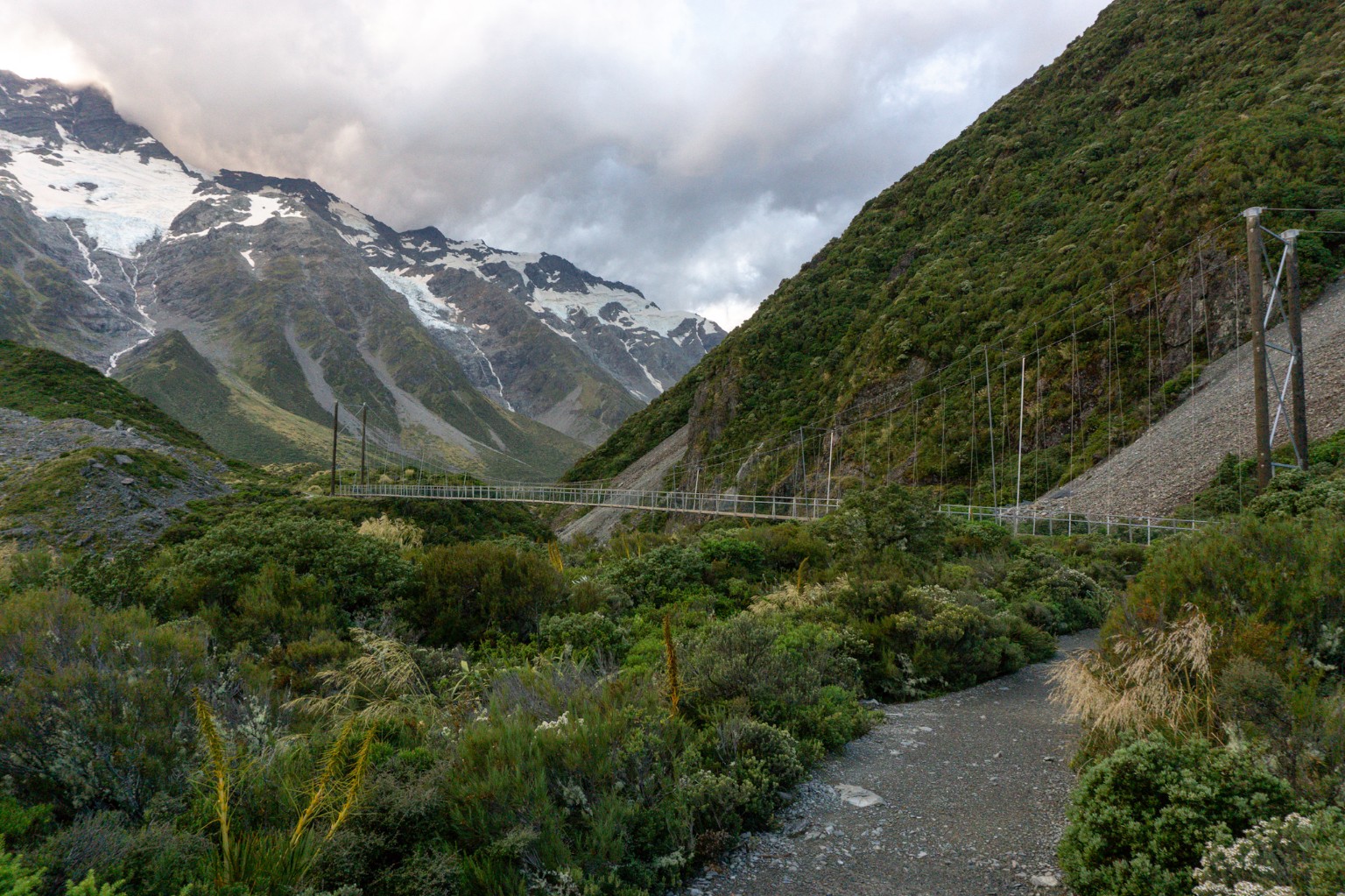 Hängebrücke auf dem Hooker Valley Track